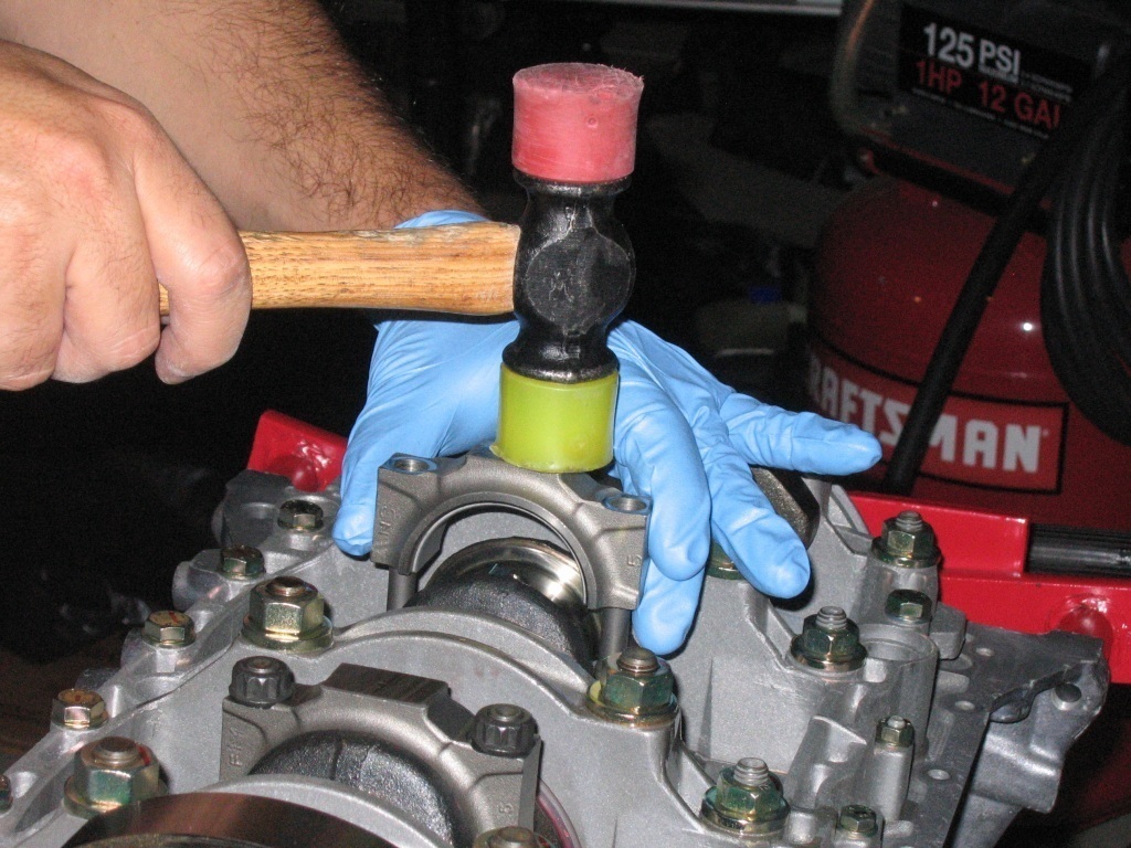 Installing rod bearing caps