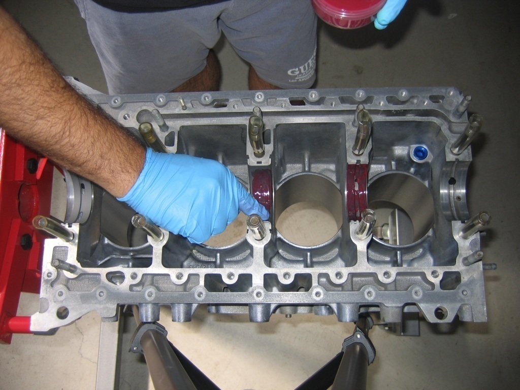Main bearing girdle
